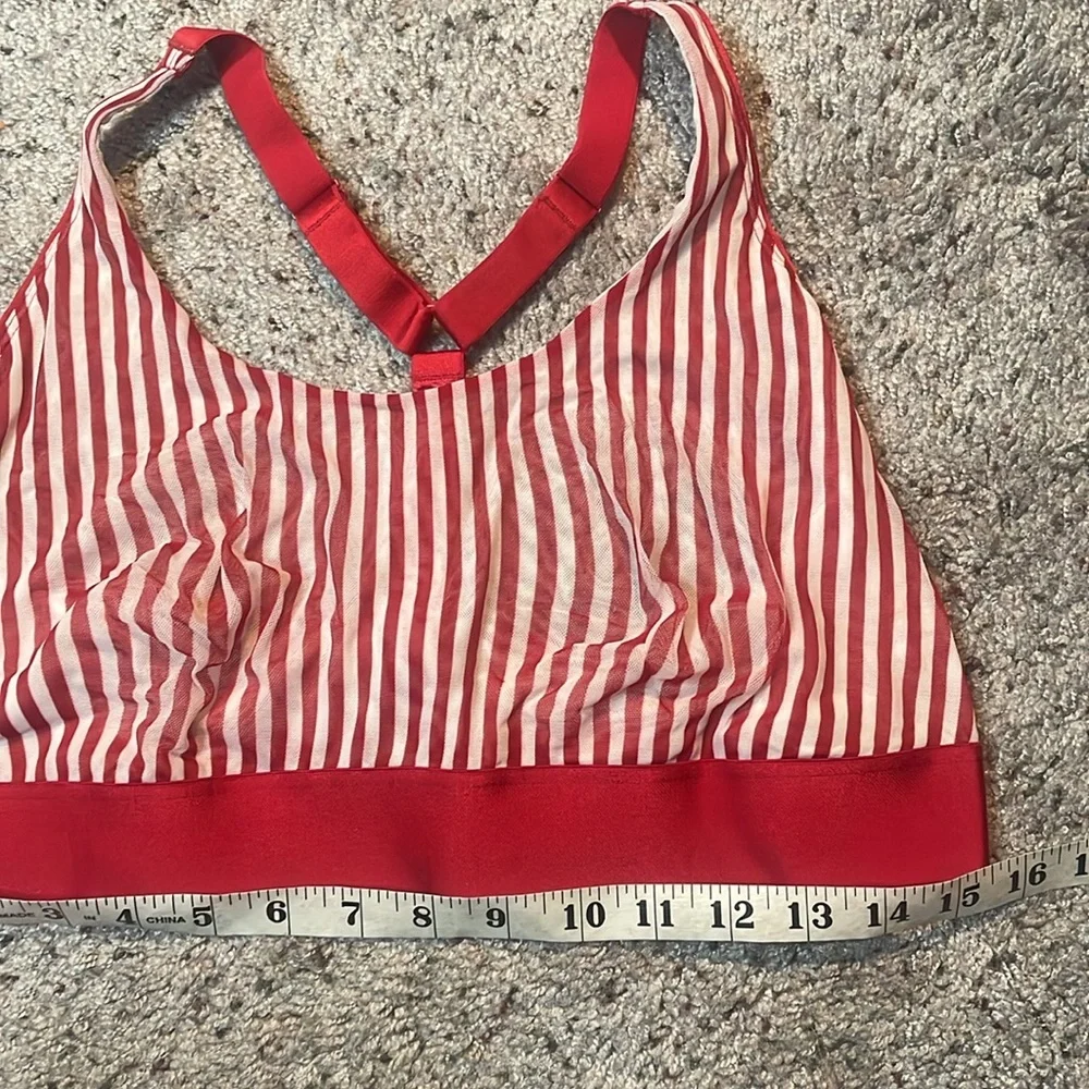 Parade Woman’s Red & White Stripe Bra Plus Size 3 - Picture 4 of 4